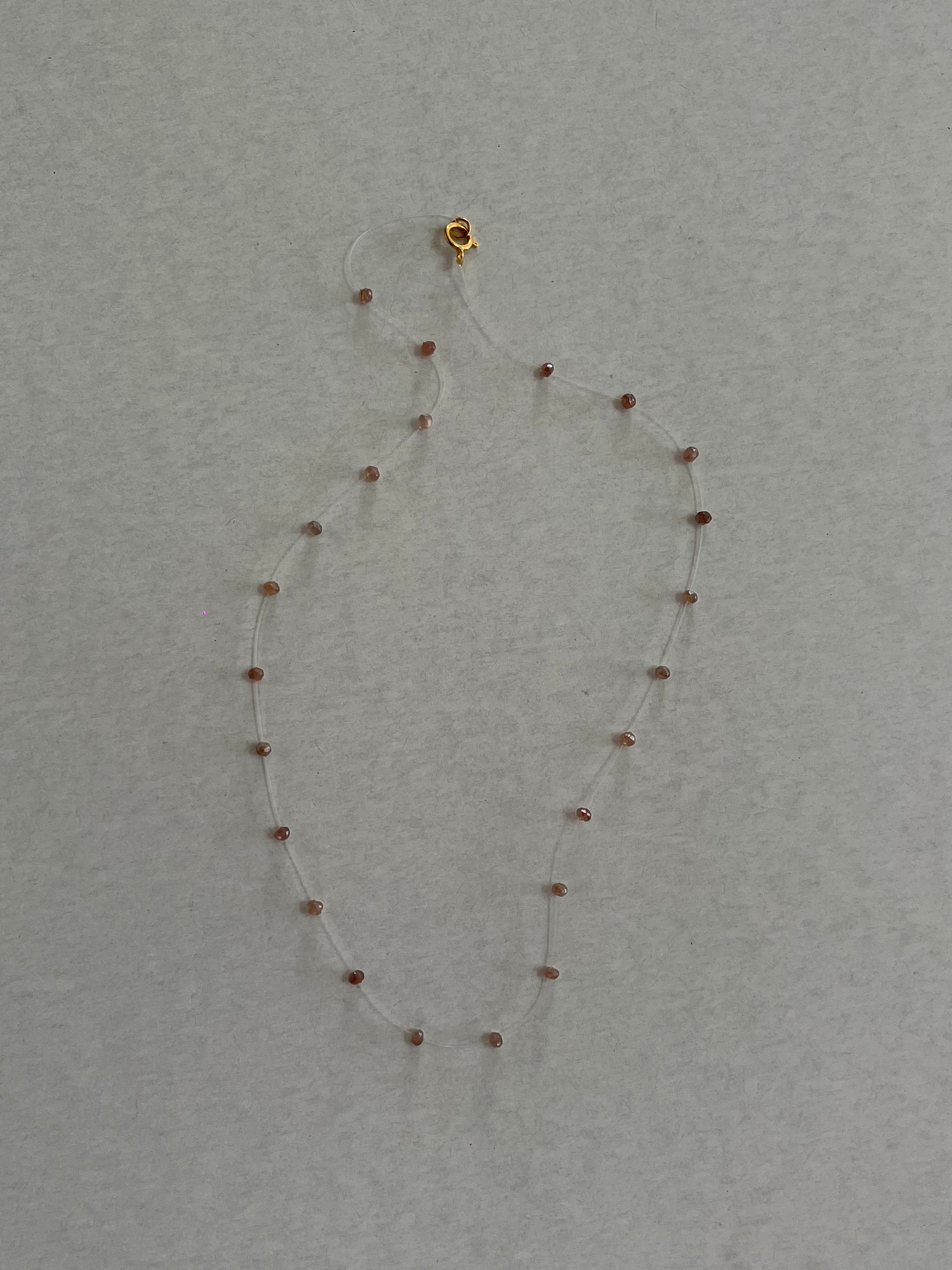 Nude Choker Piedra Luna rosa