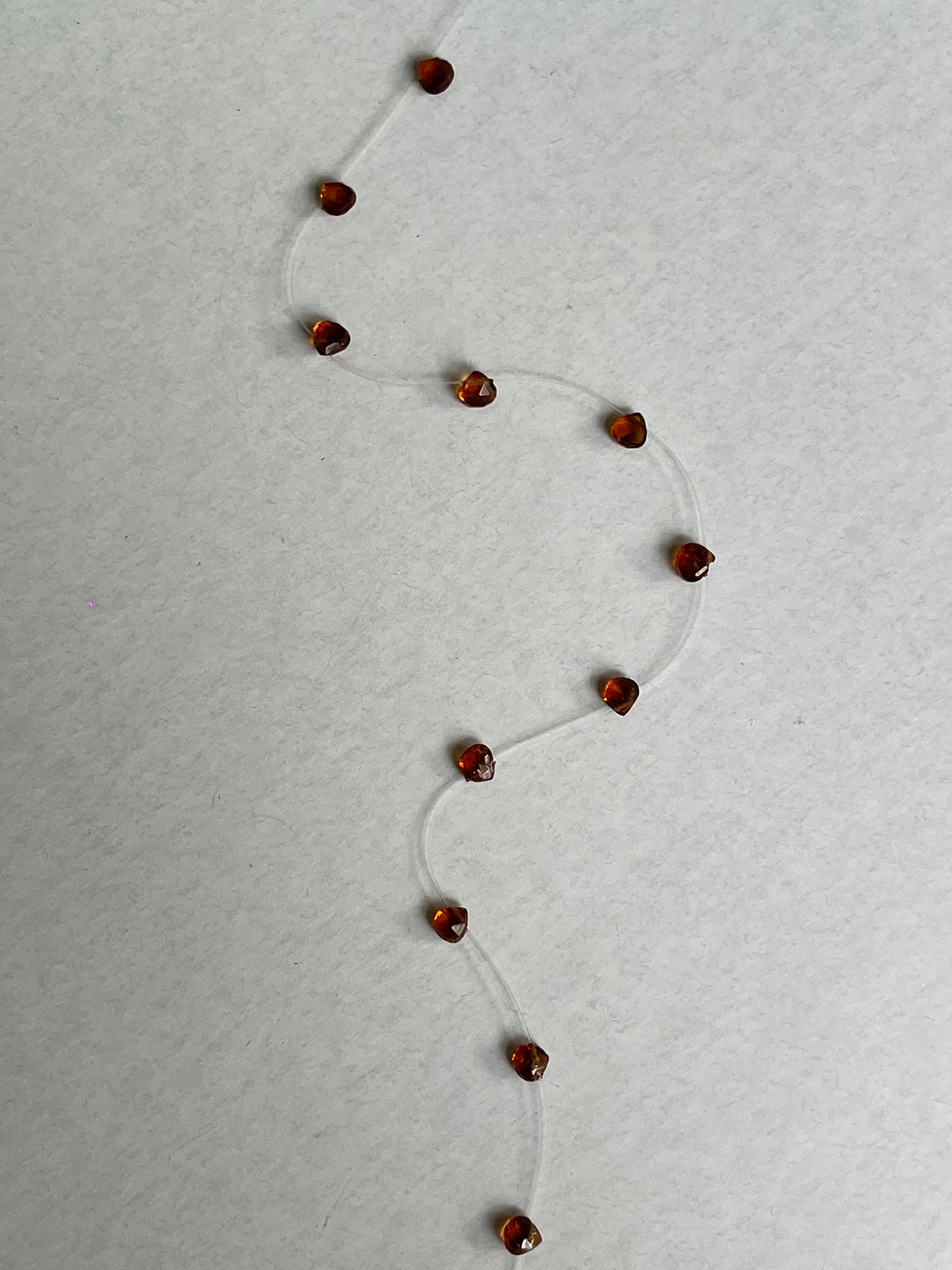Nude Choker "Drops" Granate