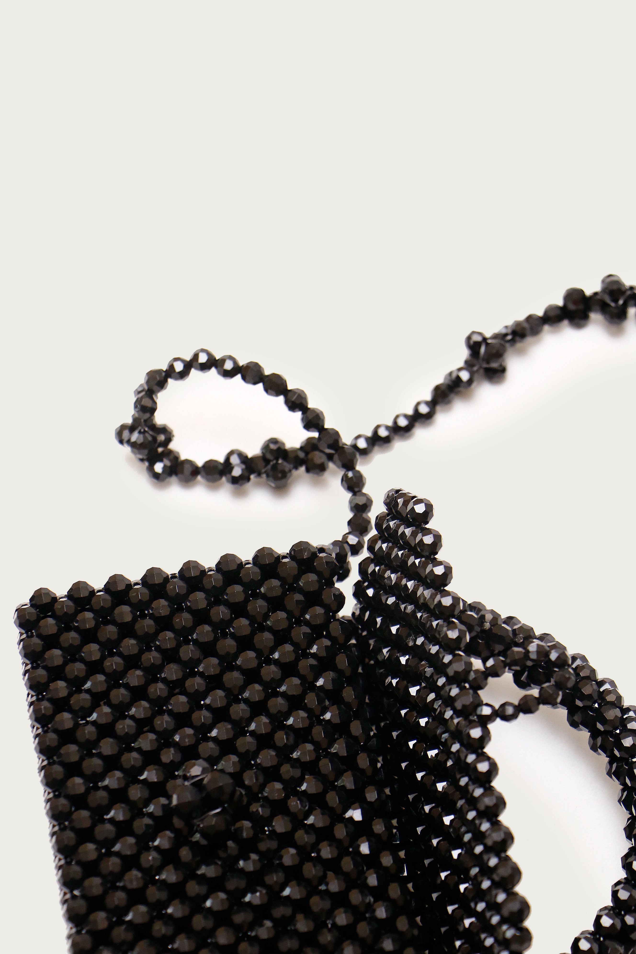 Cape Obsidian – Rocky&Regino